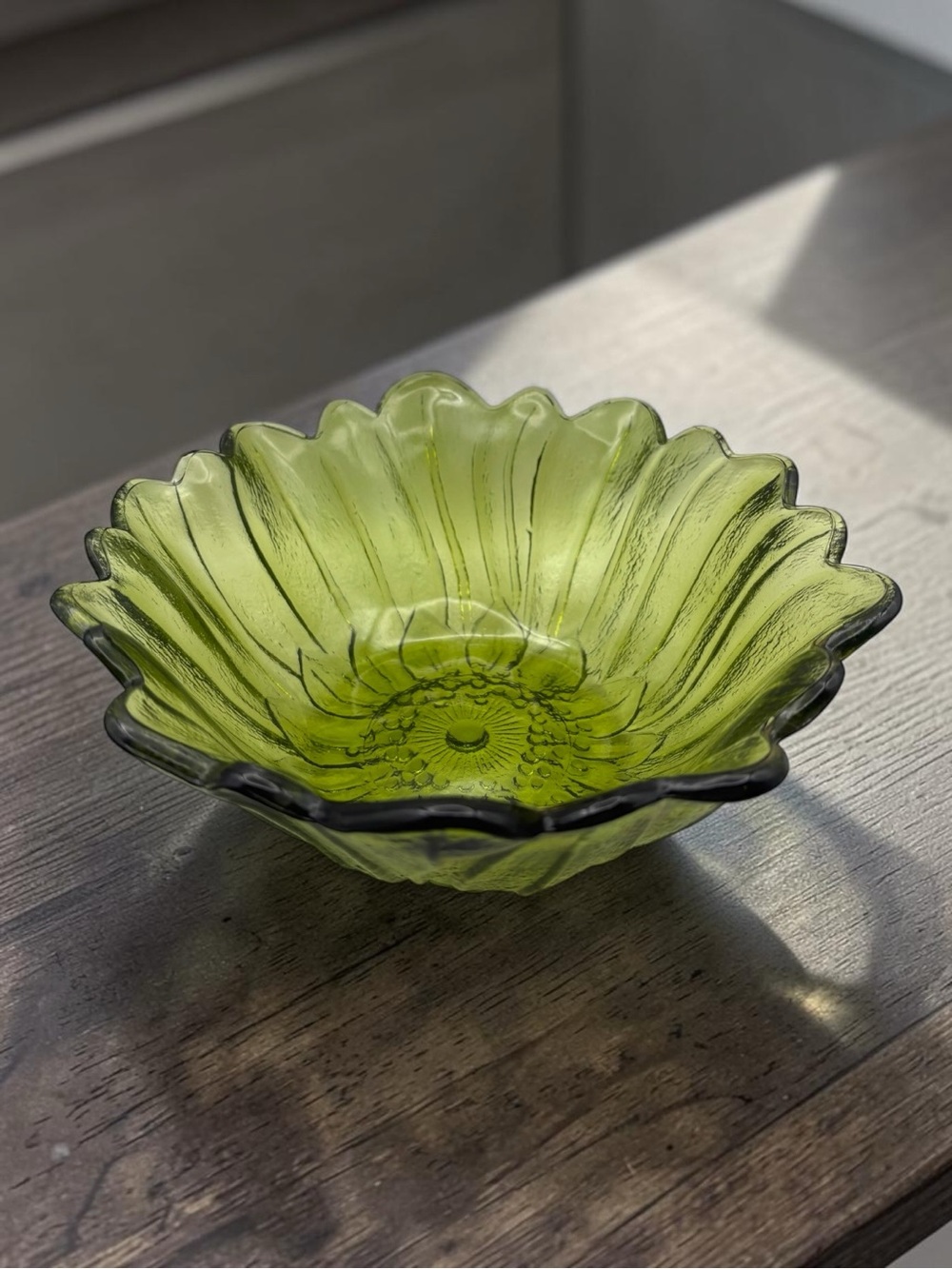 Indiana Glass Lime Green Scalloped Floral Bowl